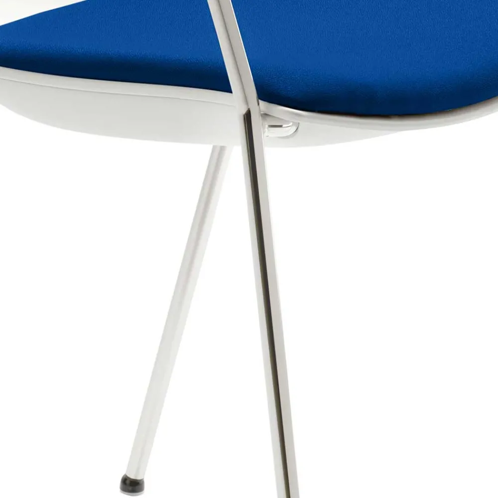 Wohnen Graue Möbel|Weiße Möbel*Armlehner Schalenstuhl in Weiß & Blau - Dreamin