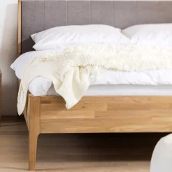 Wohnen Bettgestell aus Holz Wildeiche Honig - Nicono