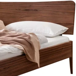 Wohnen Bettgestell in 140x200 aus Nussbaum Massivholz - Vaslui