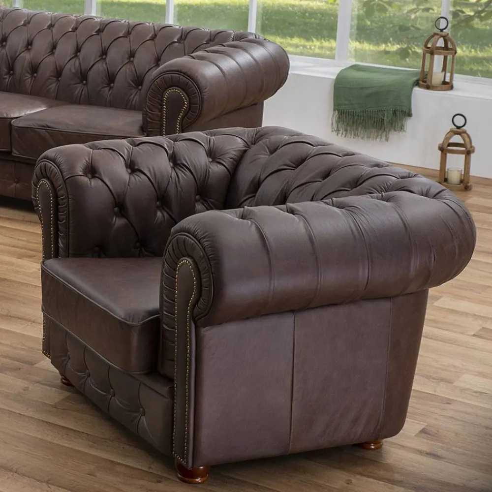 Wohnen Braune Möbel|Sessel & Hocker*Brauner Chesterfieldsessel mit Lederbezug - Pluna