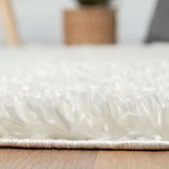 Wohnen Cremefarbener Teppich mit hohem Flor - Vacance