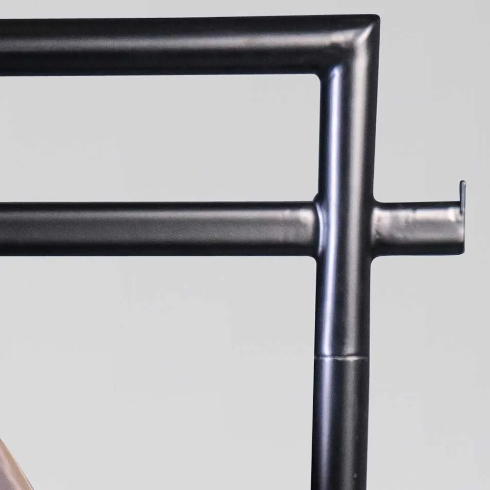 Wohnen Design Standgarderobe in Schwarz mit Wildeiche - Veneziana