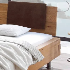 Wohnen Doppelbett in Balkenoptik Chicola aus Wildeiche Massivholz