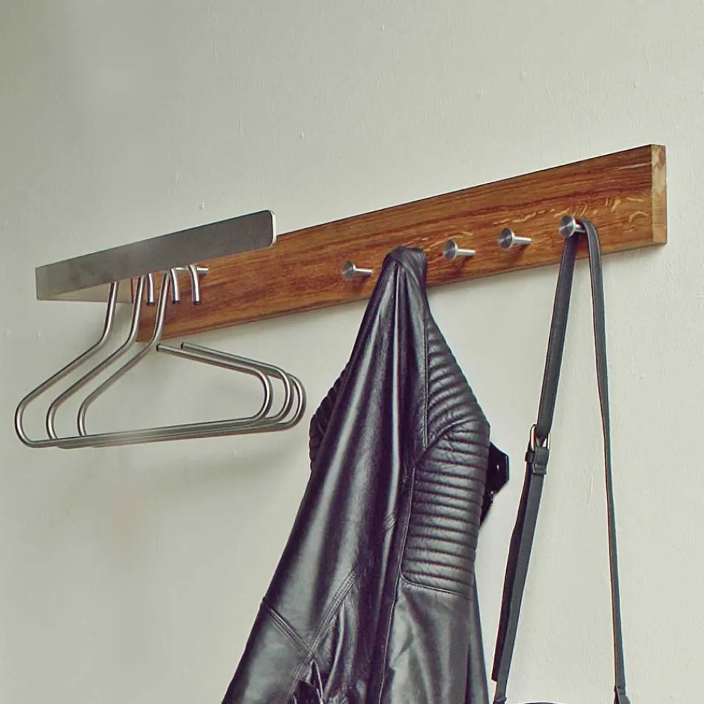 Wohnen Elegante Hängegarderobe aus Eichenholz - Skowera