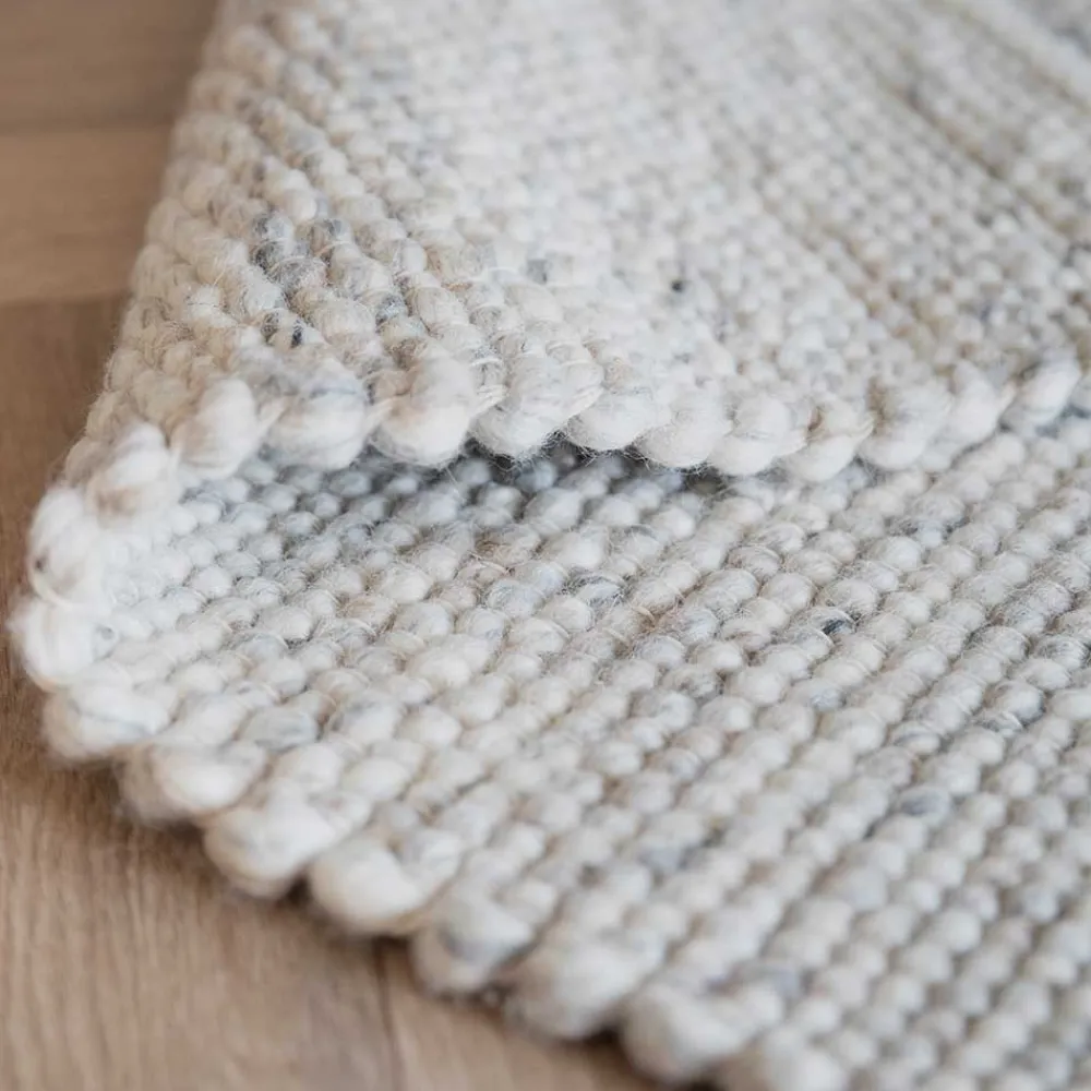 Wohnen Handgefertigter Wollteppich in Beigegrau - Flexin