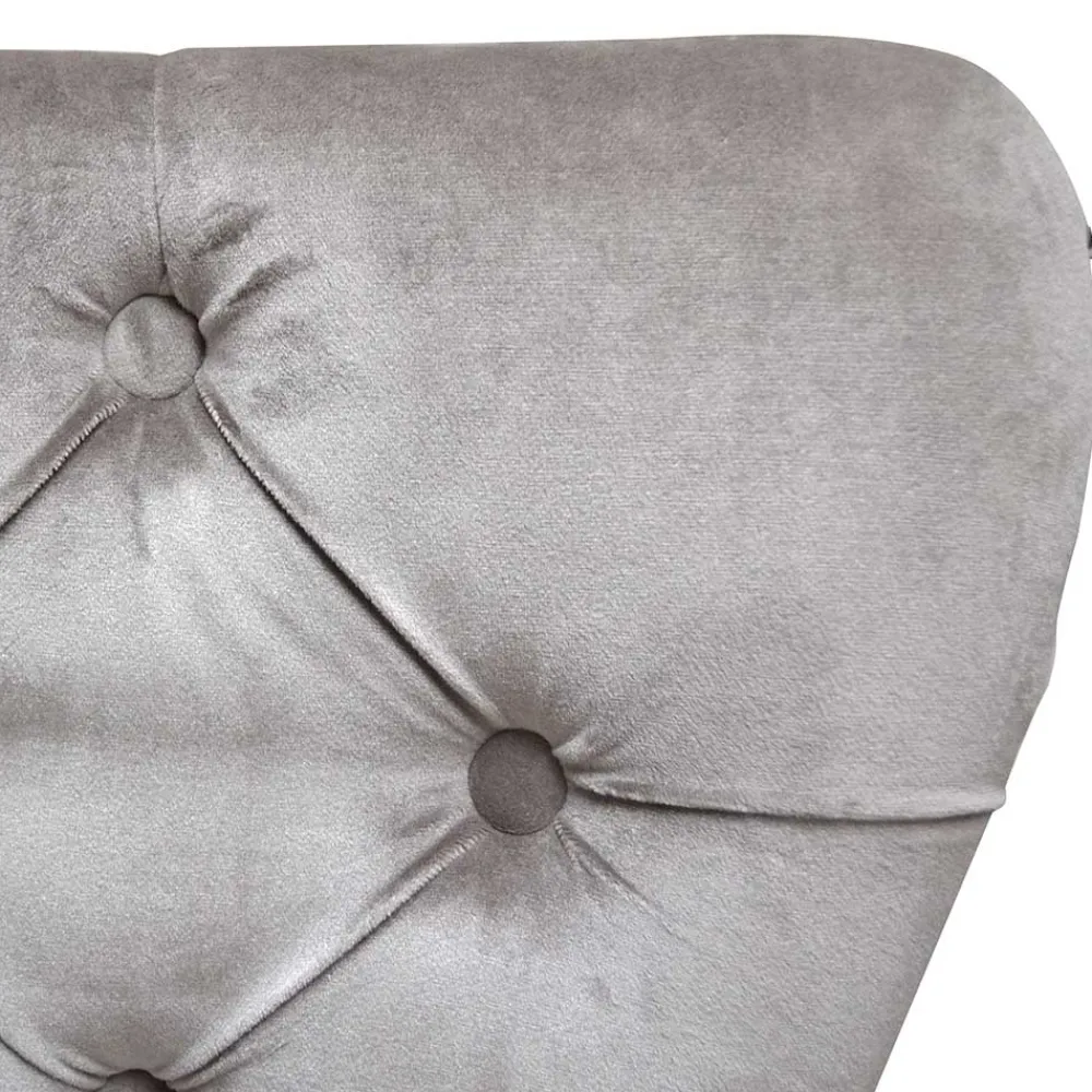 Wohnen Küchenstühle|Esszimmerstühle*Hellgrauer Polsterstuhl mit Knöpfen & Nieten - Hokulani