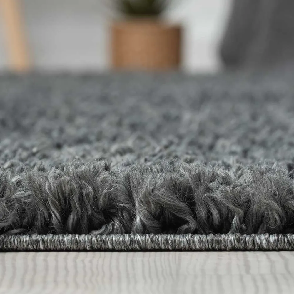 Wohnen Teppiche*Hochflor Teppich in dunklem Grau - Bescion