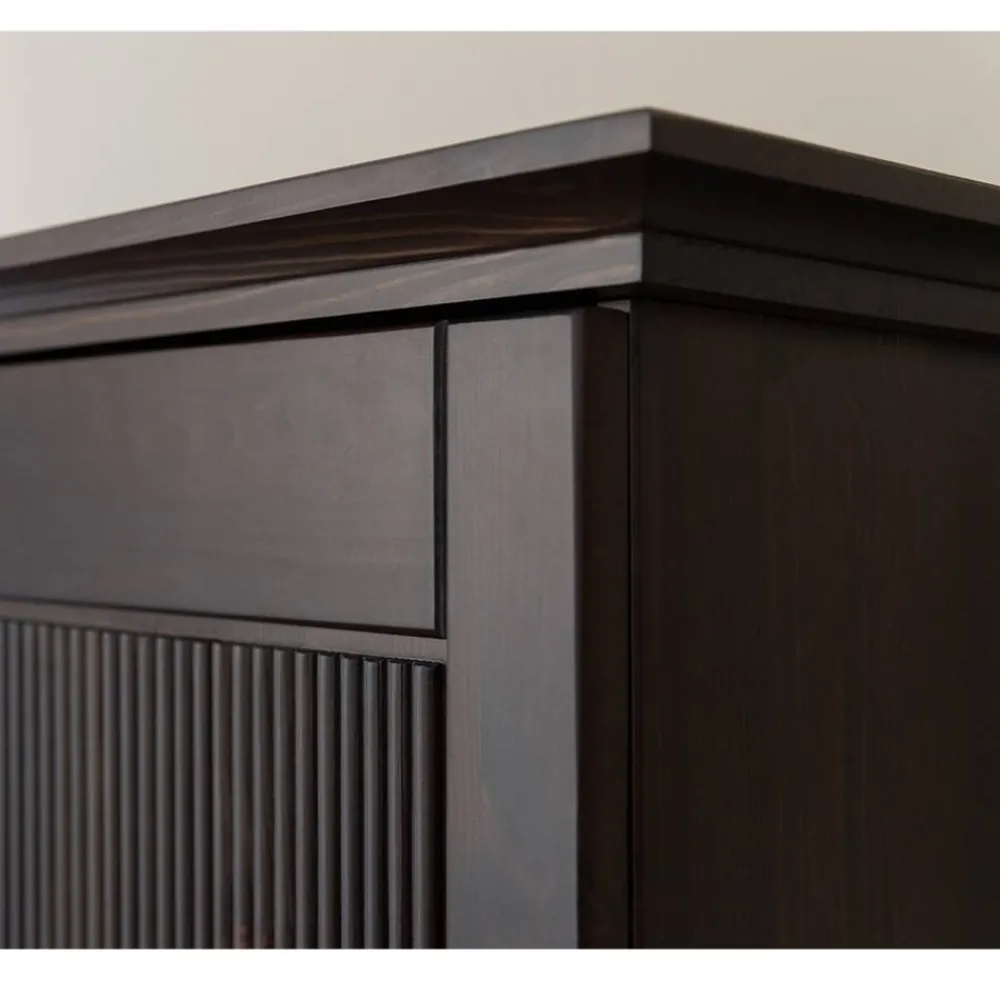 Wohnen Braune Möbel|Kleiderschränke*Kompakter Kleiderschrank im Modern-Country-Style - Nauizia