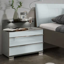 Wohnen Komplettschlafzimmer mit LED Beleuchtung - Geraldine (vierteilig)