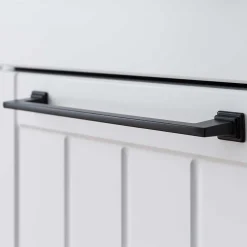 Wohnen Landhaus Hochschrank fürs Bad - Goliat