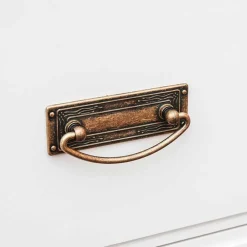 Wohnen Landhausschrank in Weiß mit Kiefer - Varicano