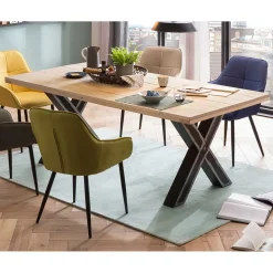 Wohnen Markanter Esszimmertisch aus Recyclingholz Fichte - Giurgia