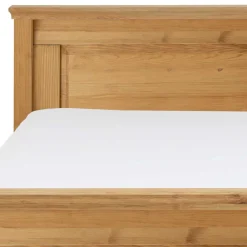 Wohnen Massives Bett im klassischen Design - Piatra