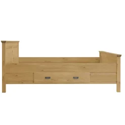 Wohnen Massives Bett im klassischen Design - Piatra