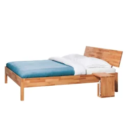 Wohnen Massivholz Bett Narkondam aus Kernbuche