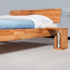 Wohnen Massivholz Bett Narkondam aus Kernbuche