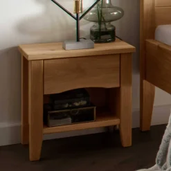 Wohnen Nachttische*Nachtkommode mit Schublade und Fach - Adeira