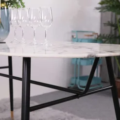 Wohnen Ovaler Retro Esstisch in Marmoroptik - Little