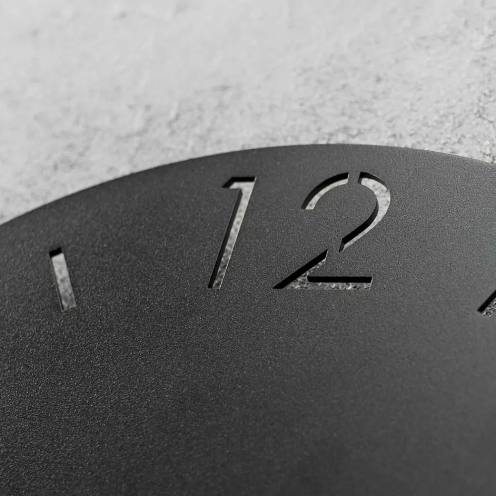 Wohnen Runde Uhr in Schwarz - Santorina