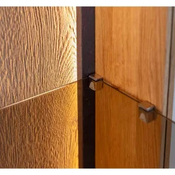 Wohnen Esszimmer-Vitrinen*Schlanke Vitrine mit LED Beleuchtung - Cocondar