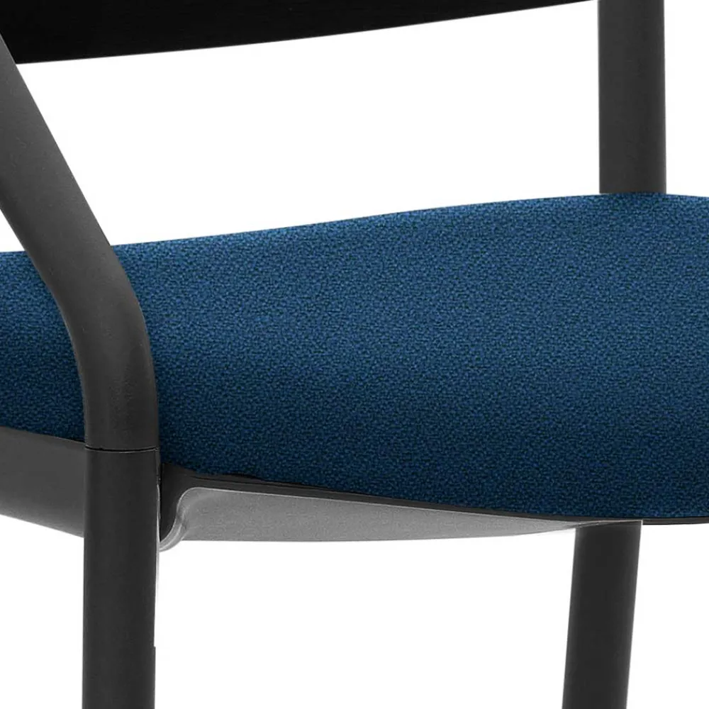 Wohnen Bürostühle*Stapelbarer Armlehnenstuhl in Schwarz & Dunkelblau - Calicantas