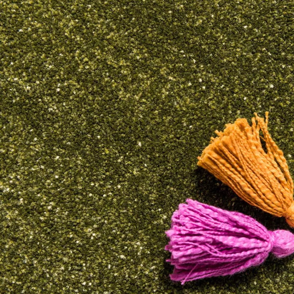 Wohnen Teppich in Oliv Grün mit Rahmen in Creme - Loritana