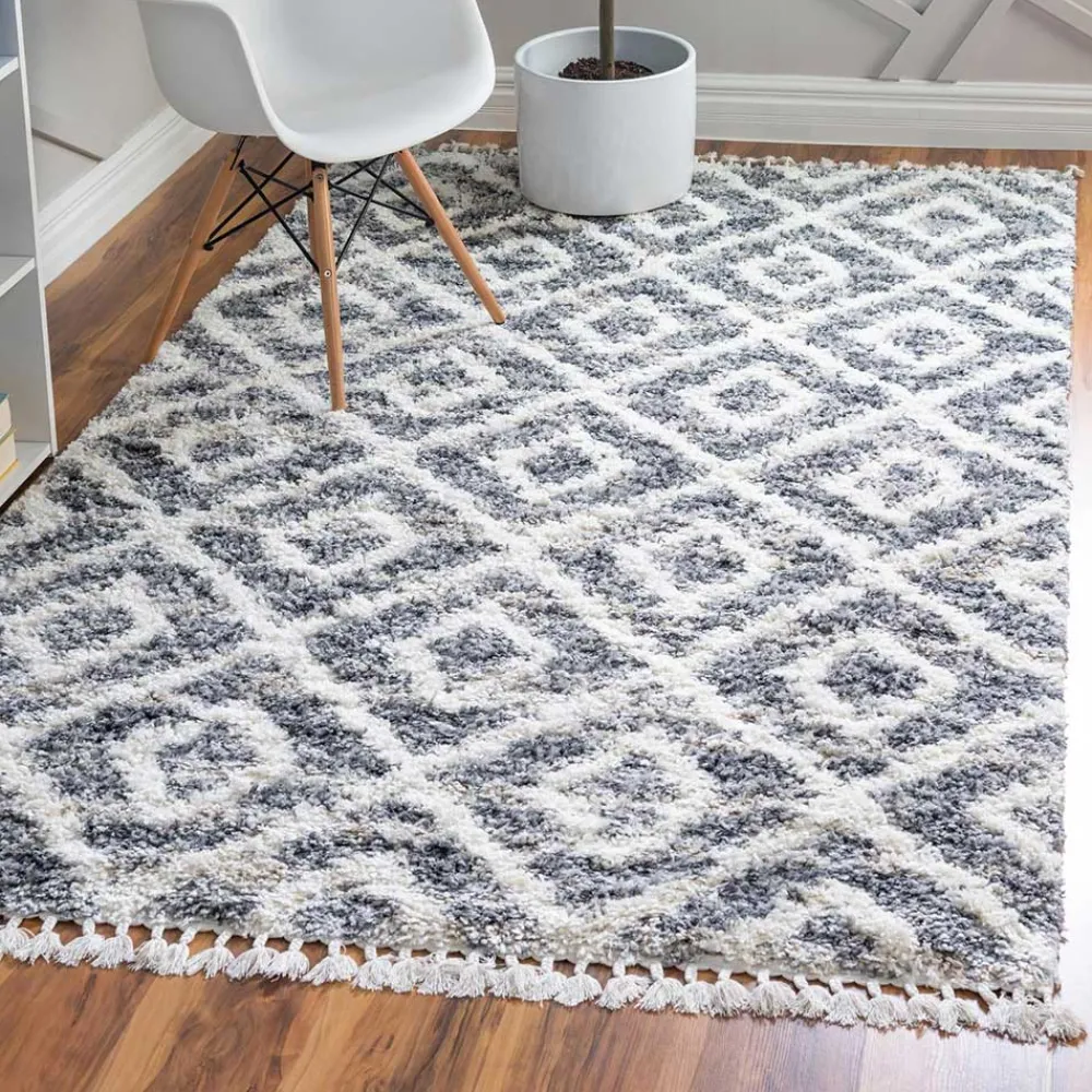 Wohnen Teppiche*Teppich mit handgeflochtenen Fransen in Creme und Grau - Juwan