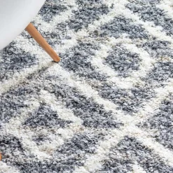 Wohnen Teppiche*Teppich mit handgeflochtenen Fransen in Creme und Grau - Juwan