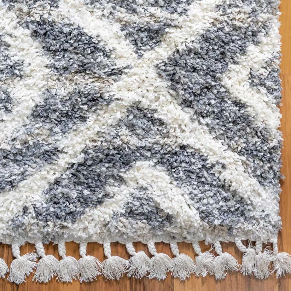 Wohnen Teppiche*Teppich mit handgeflochtenen Fransen in Creme und Grau - Juwan