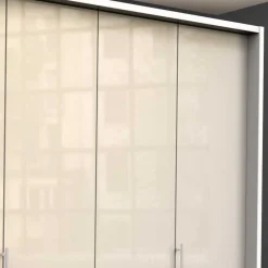 Wohnen Topp Kleiderschrank mit Falttüren & Schubladen - Zidarie