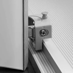 Wohnen 3-türiger Kleiderschrank mit Dreh- und Falttüren - Nujan