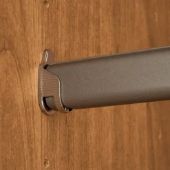 Wohnen 8-türiger Schrank in Erle teilmassiv - Dilacco