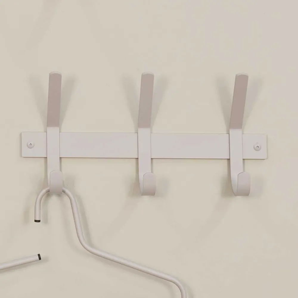 Wohnen Wandgarderobe mit drei Doppelhaken - Contrage