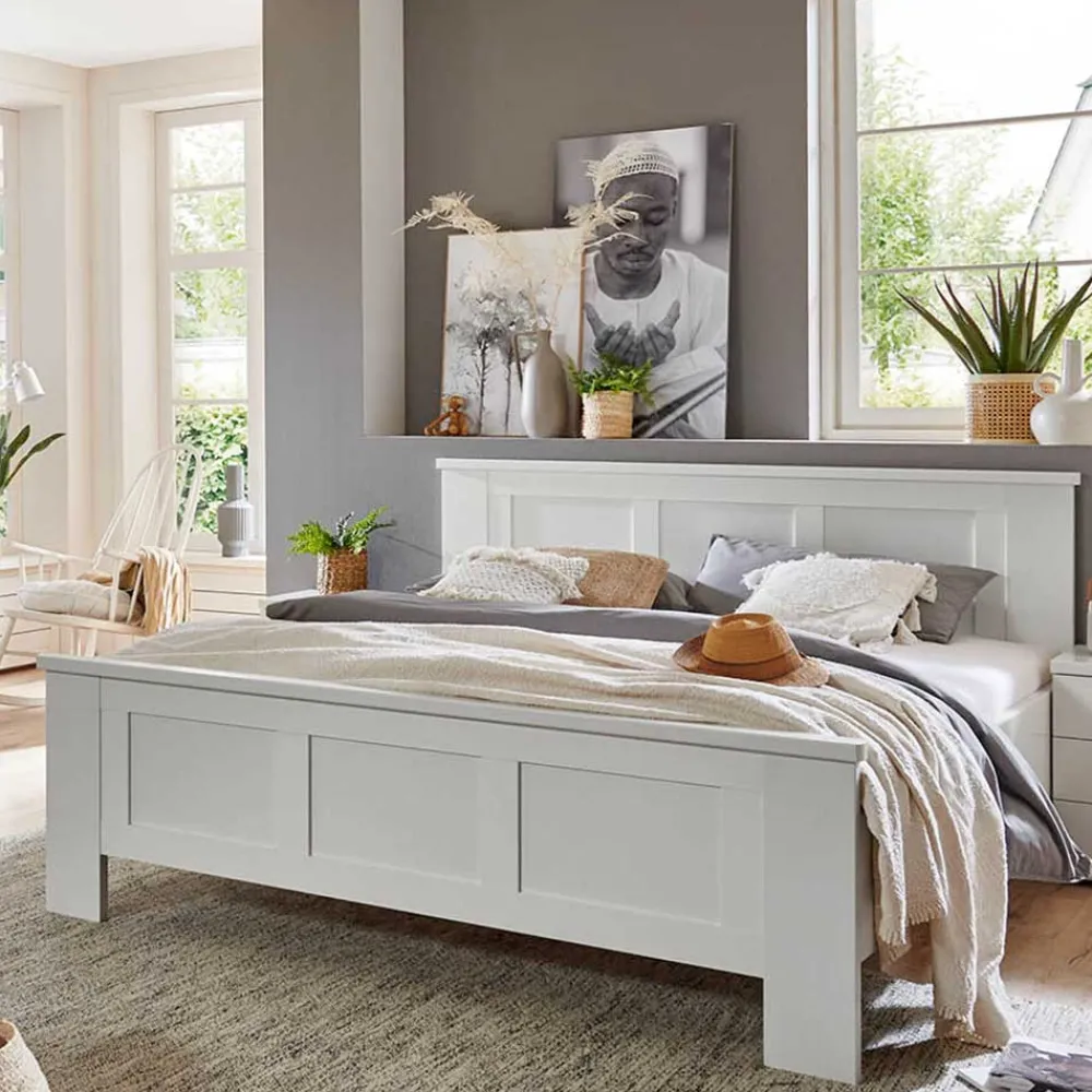 Wohnen Weißes Doppelbett im Landhaus Look - Flinn