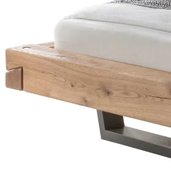 Wohnen Naturholzmöbel|Betten*Wildeiche Balkenbett in Schwebeoptik Iloventa mit Metallkufen Industrial