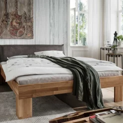 Wohnen Wildeiche Doppelbett mit Polsterkopfteil - Esvilda