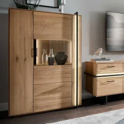 Wohnen Wohnzimmer Vitrine aus Asteiche mit Metall - Clenza I