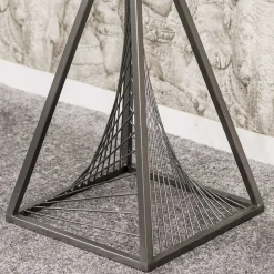 Wohnen 45x57x45 Tisch mit Design Pyramiden Gestell - Soveltra